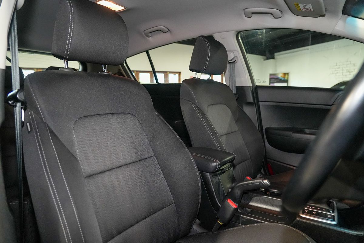 2020 Kia Sportage S QL