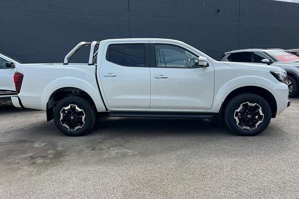 2025 Nissan Navara ST-X D23 4X4