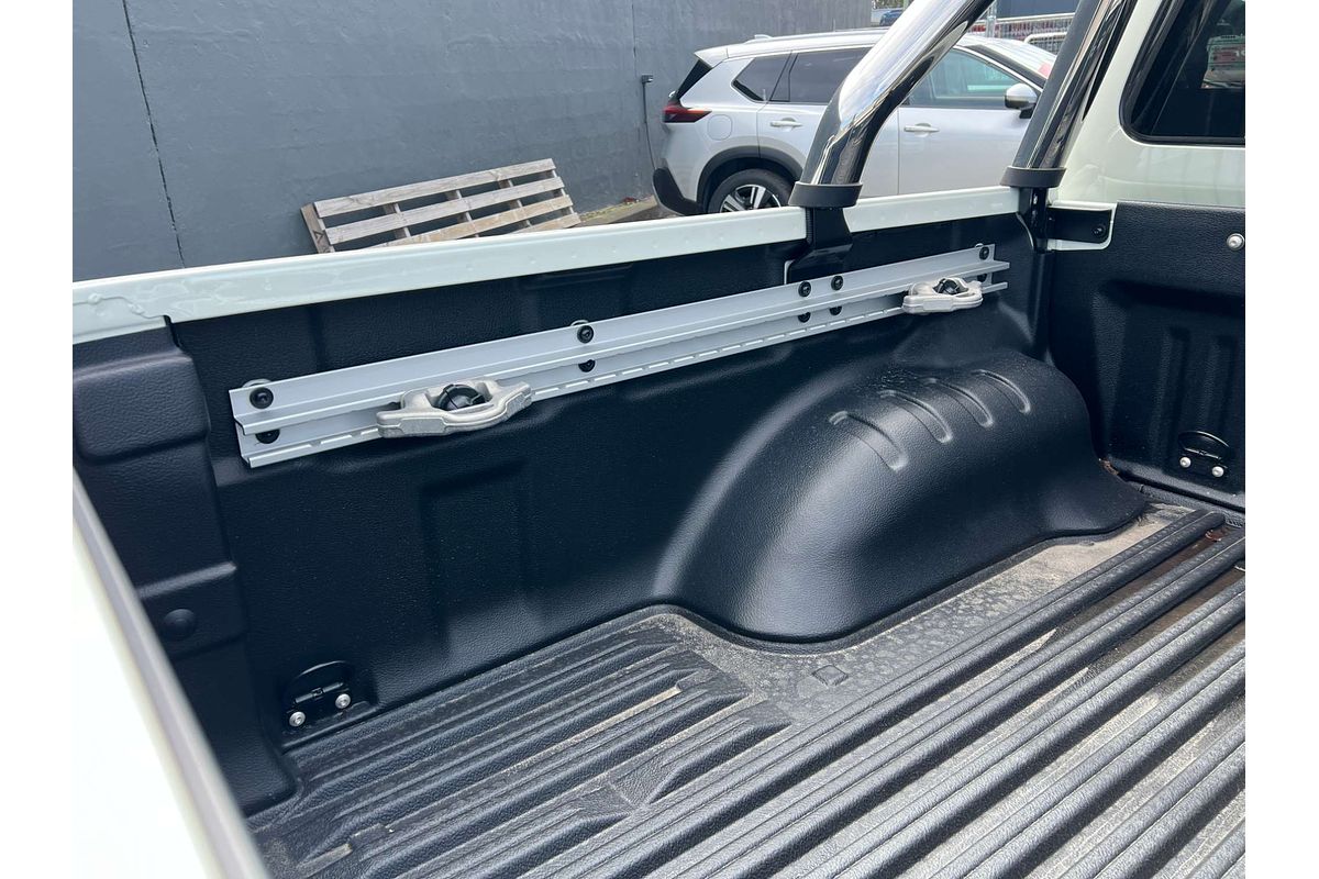 2025 Nissan Navara ST-X D23 4X4