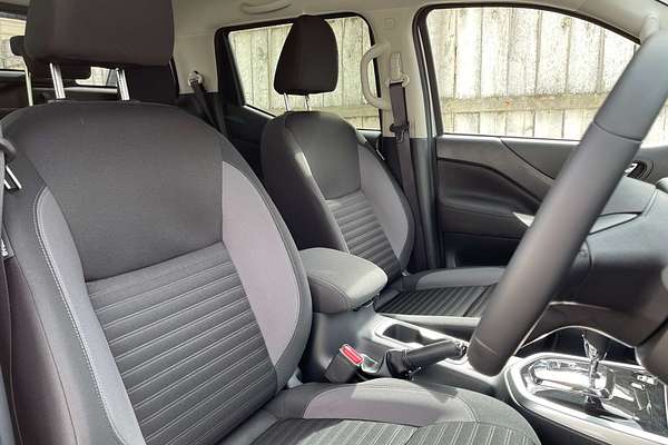2025 Nissan Navara ST-X D23 4X4