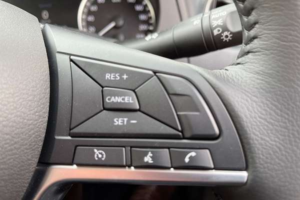 2025 Nissan Navara ST-X D23 4X4