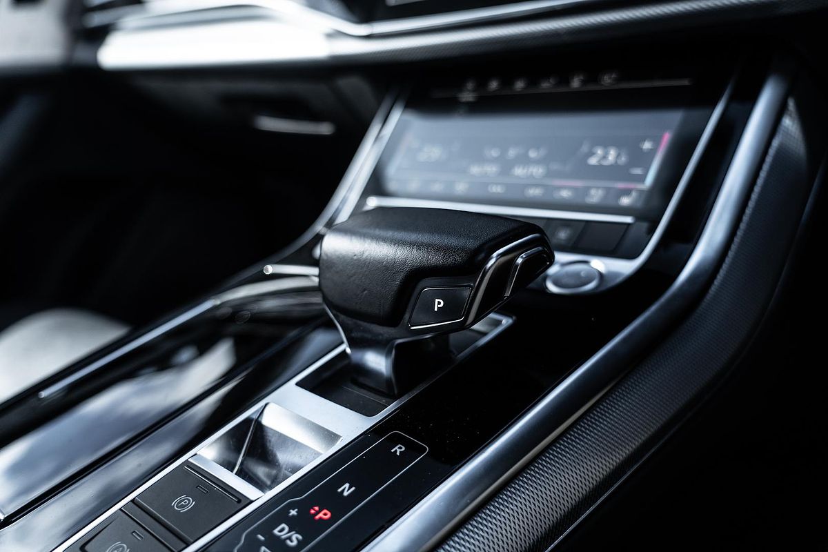 2019 Audi Q8 55 TFSI F1