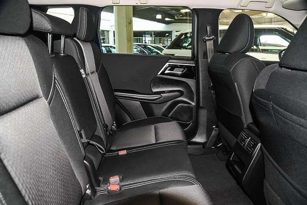 2022 Mitsubishi Outlander LS ZM