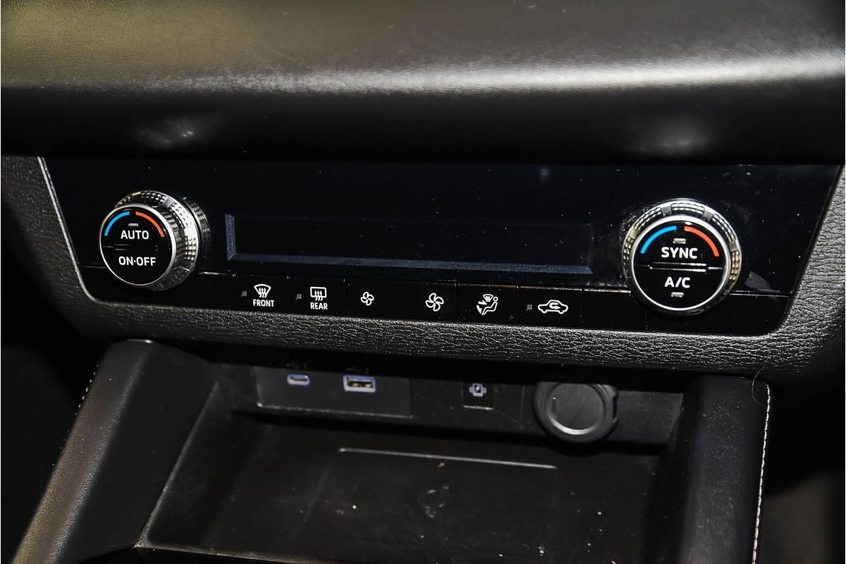 2022 Mitsubishi Outlander LS ZM