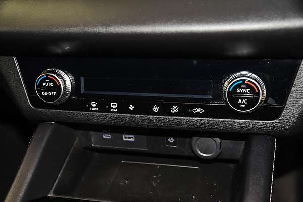 2022 Mitsubishi Outlander LS ZM