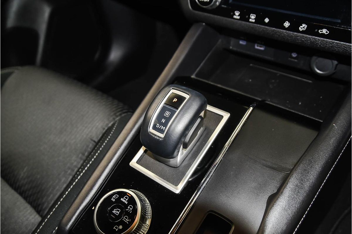 2022 Mitsubishi Outlander LS ZM