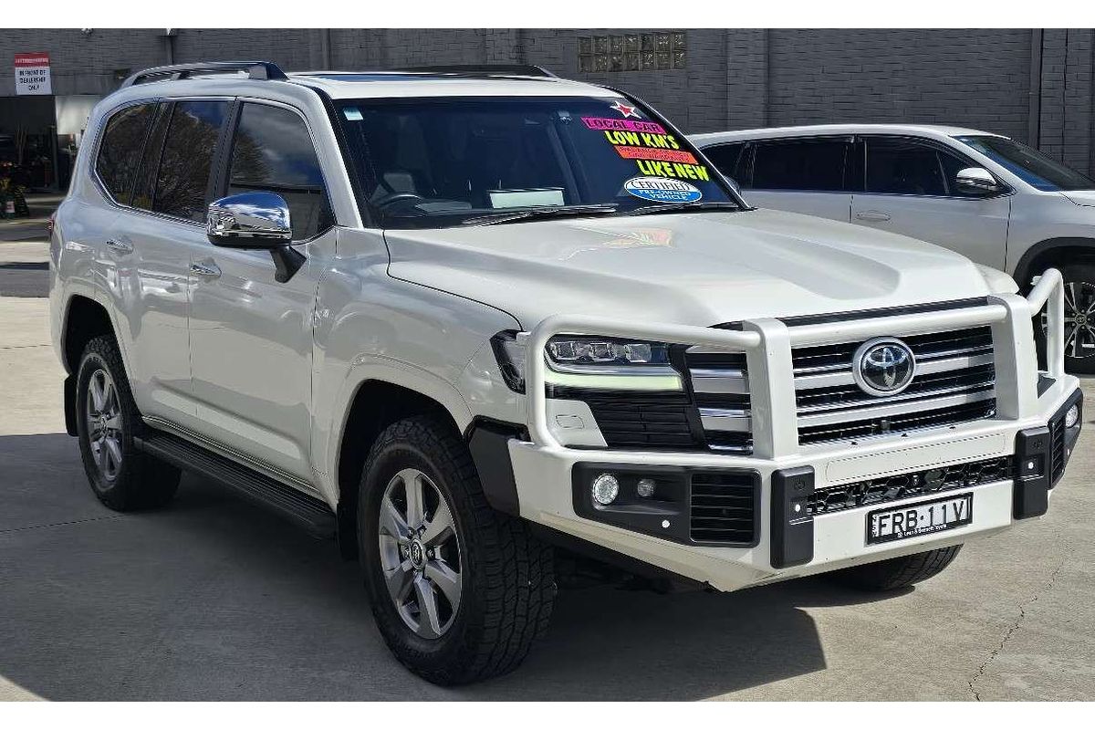 2022 Toyota Landcruiser Sahara FJA300R