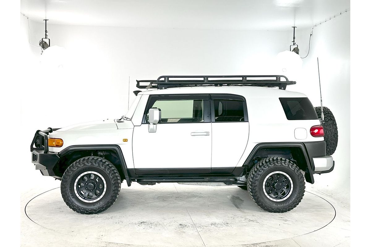 2012 Toyota FJ Cruiser GSJ15R