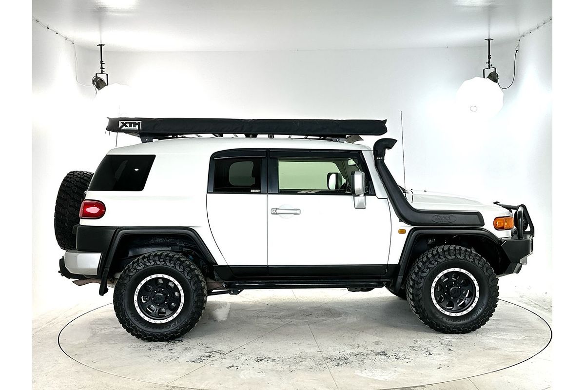 2012 Toyota FJ Cruiser GSJ15R
