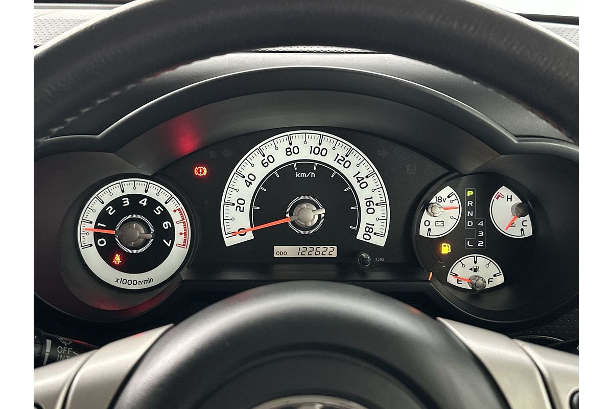 2012 Toyota FJ Cruiser GSJ15R