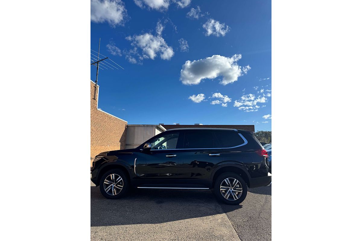 2024 LDV D90 Executive SV9A