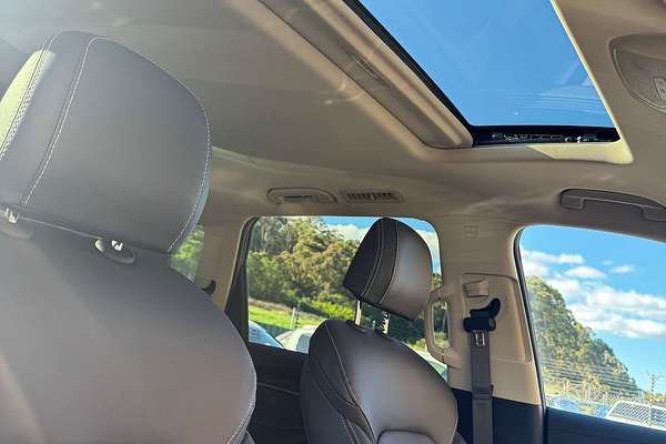 2024 LDV D90 Executive SV9A