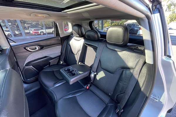 2021 Jeep Compass Launch Edition M6