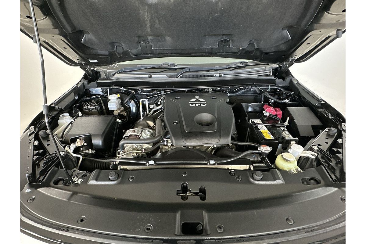 2022 Mitsubishi Pajero Sport GSR QF