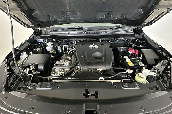2022 Mitsubishi Pajero Sport GSR QF