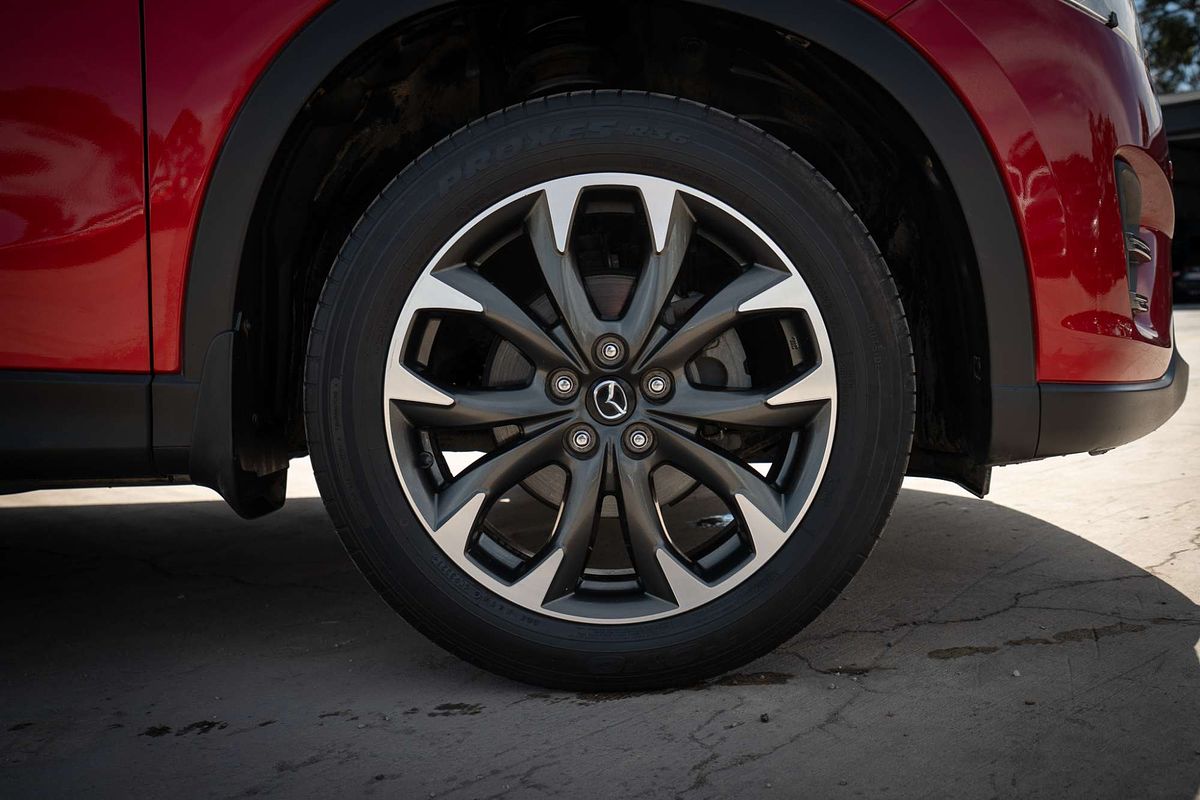 2015 Mazda CX-5 Grand Touring KE Series 2