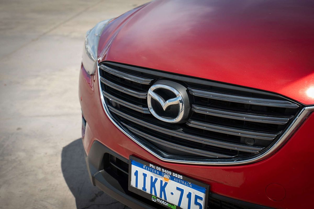 2015 Mazda CX-5 Grand Touring KE Series 2