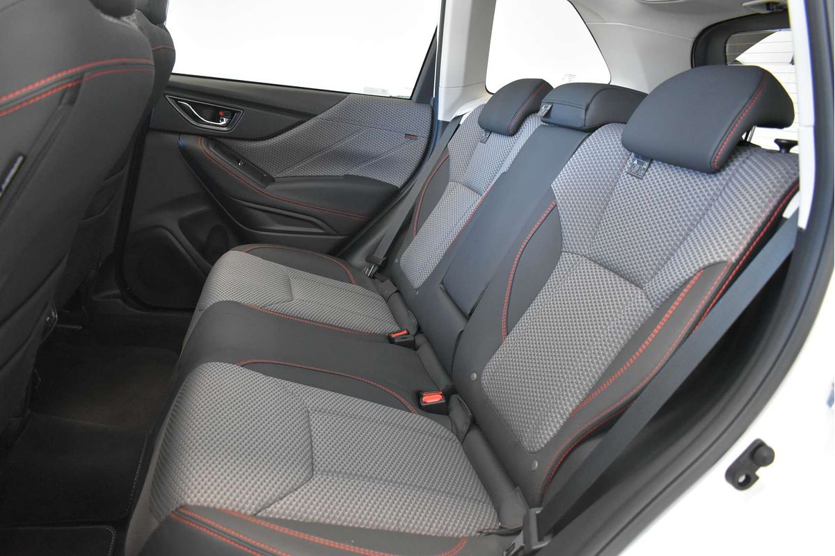 2024 Subaru Forester 2.5i Sport S5