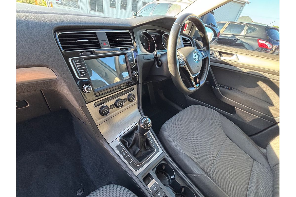 2014 Volkswagen Golf 90TSI Comfortline 7
