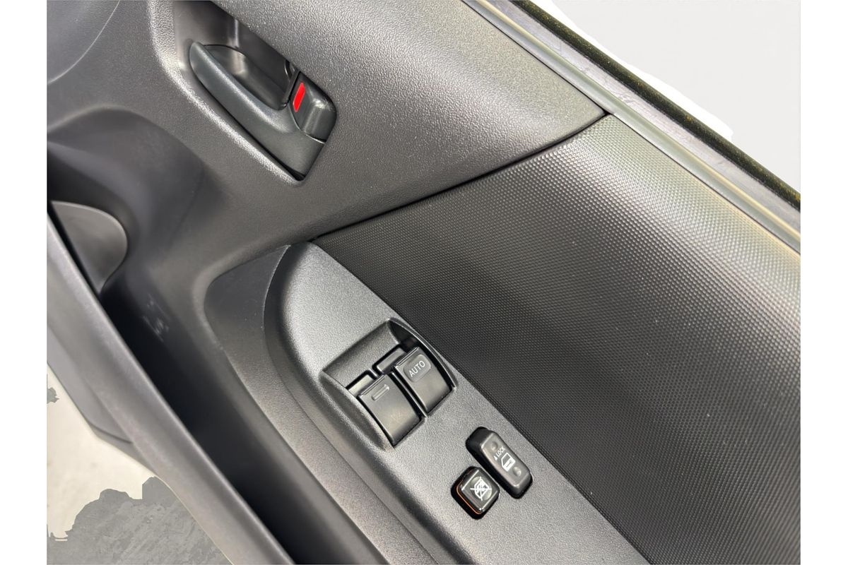 2020 Toyota Hiace Long DX