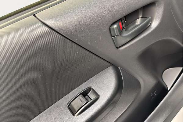 2020 Toyota Hiace Long DX