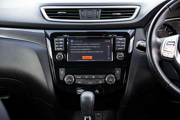 2017 Nissan X-TRAIL Ti T32