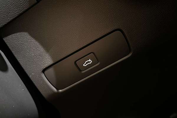 2022 Volvo C40 Recharge