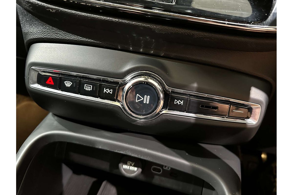 2022 Volvo C40 Recharge