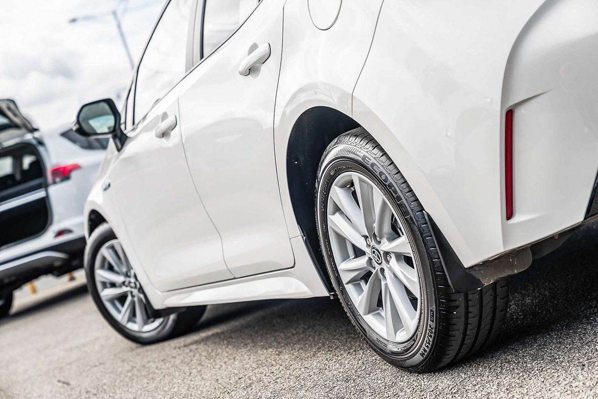 2023 Toyota Corolla Ascent Sport Hybrid ZWE219R