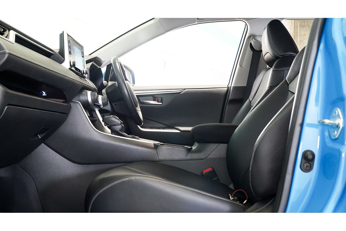 2020 Toyota RAV4 Cruiser AXAH54R
