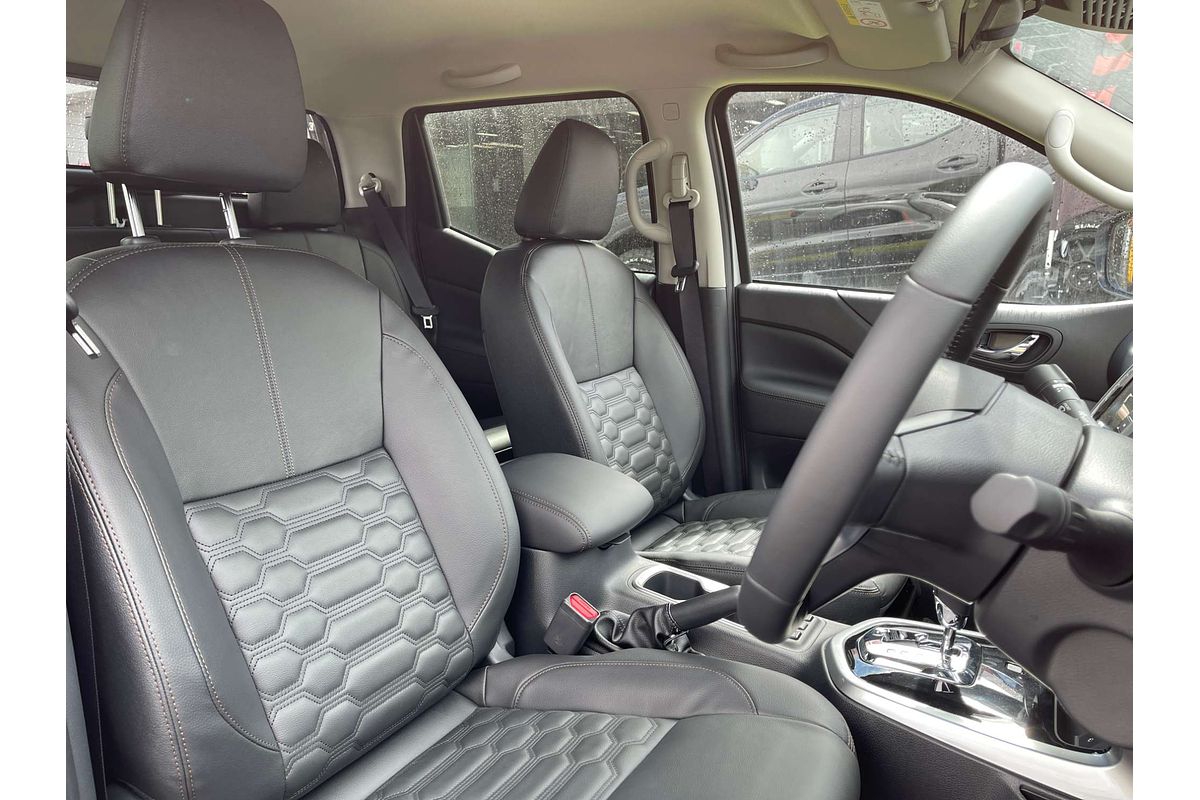 2025 Nissan Navara ST-X D23 4X4