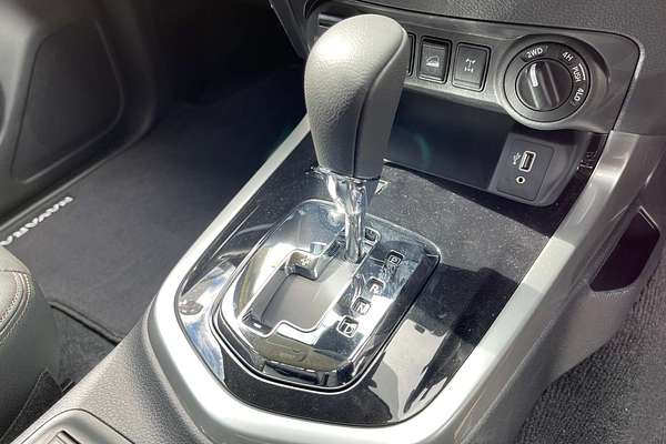2025 Nissan Navara ST-X D23 4X4