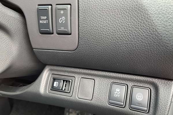 2025 Nissan Navara ST-X D23 4X4