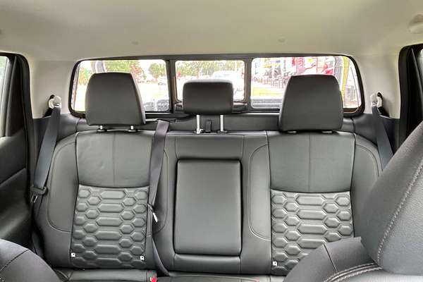 2025 Nissan Navara ST-X D23 4X4