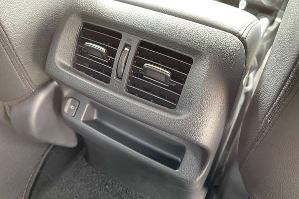 2025 Nissan Navara ST-X D23 4X4