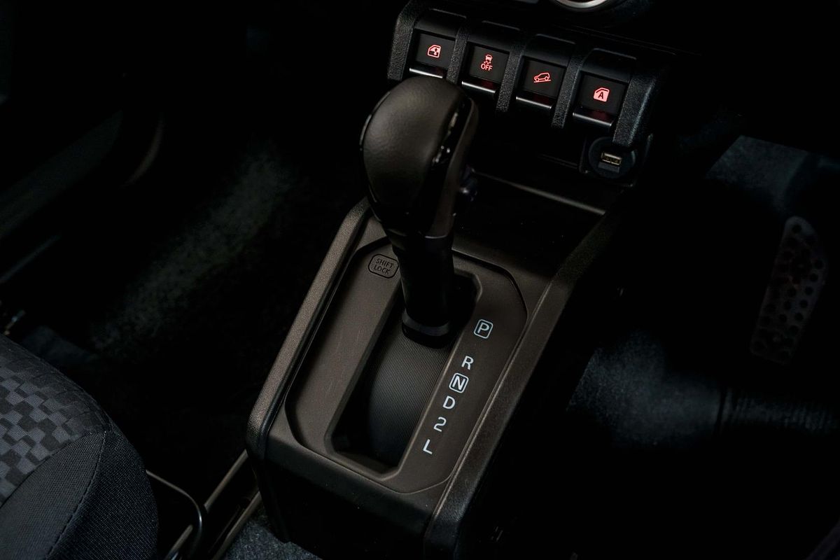 2025 Suzuki Jimny GLX GJ