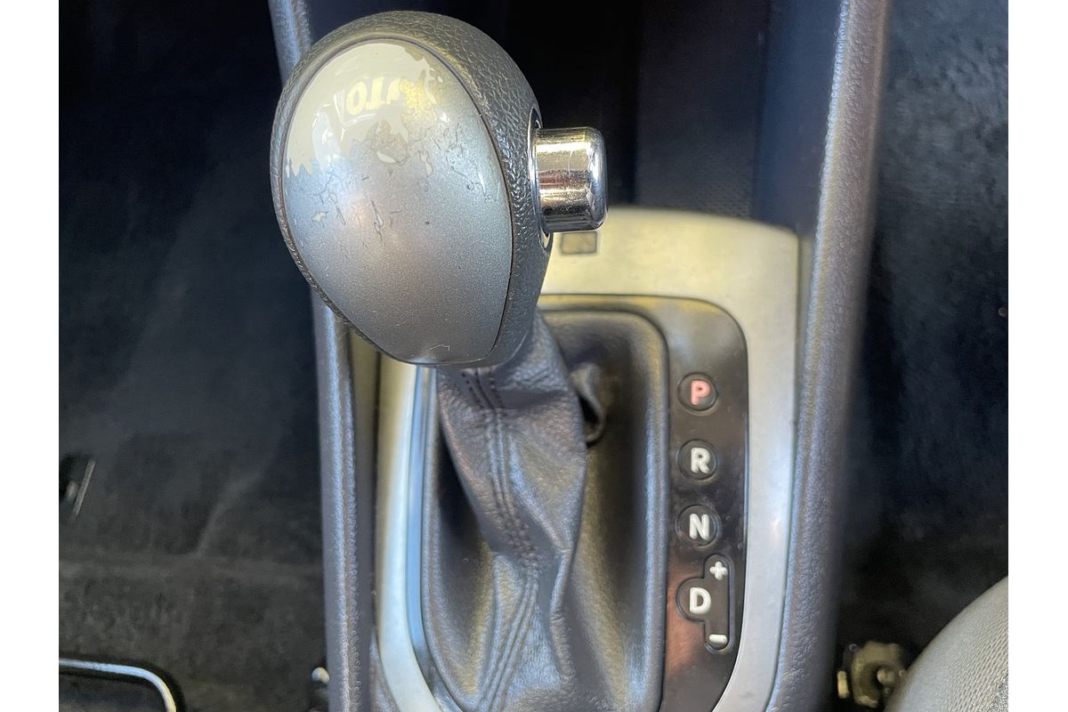 2013 Kia Rio S UB