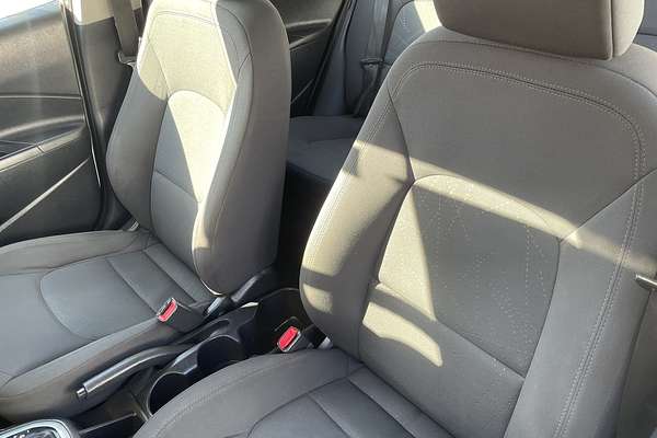 2013 Kia Rio S UB