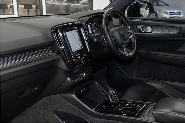 2019 Volvo XC40 T5 R-Design