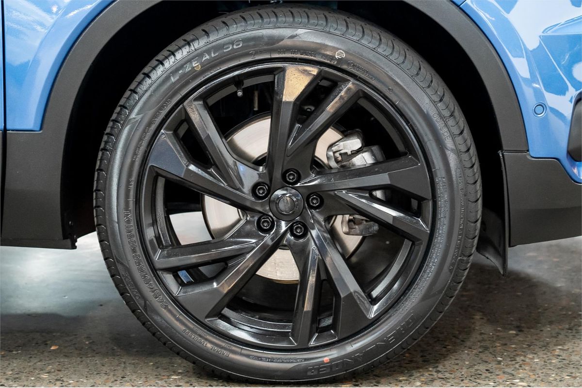 2019 Volvo XC40 T5 R-Design