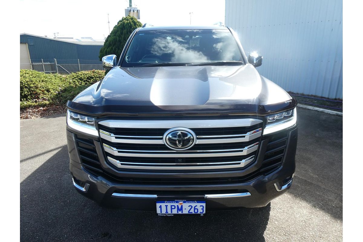 2022 Toyota Landcruiser Sahara ZX FJA300R
