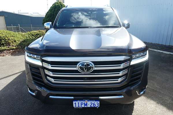 2022 Toyota Landcruiser Sahara ZX FJA300R