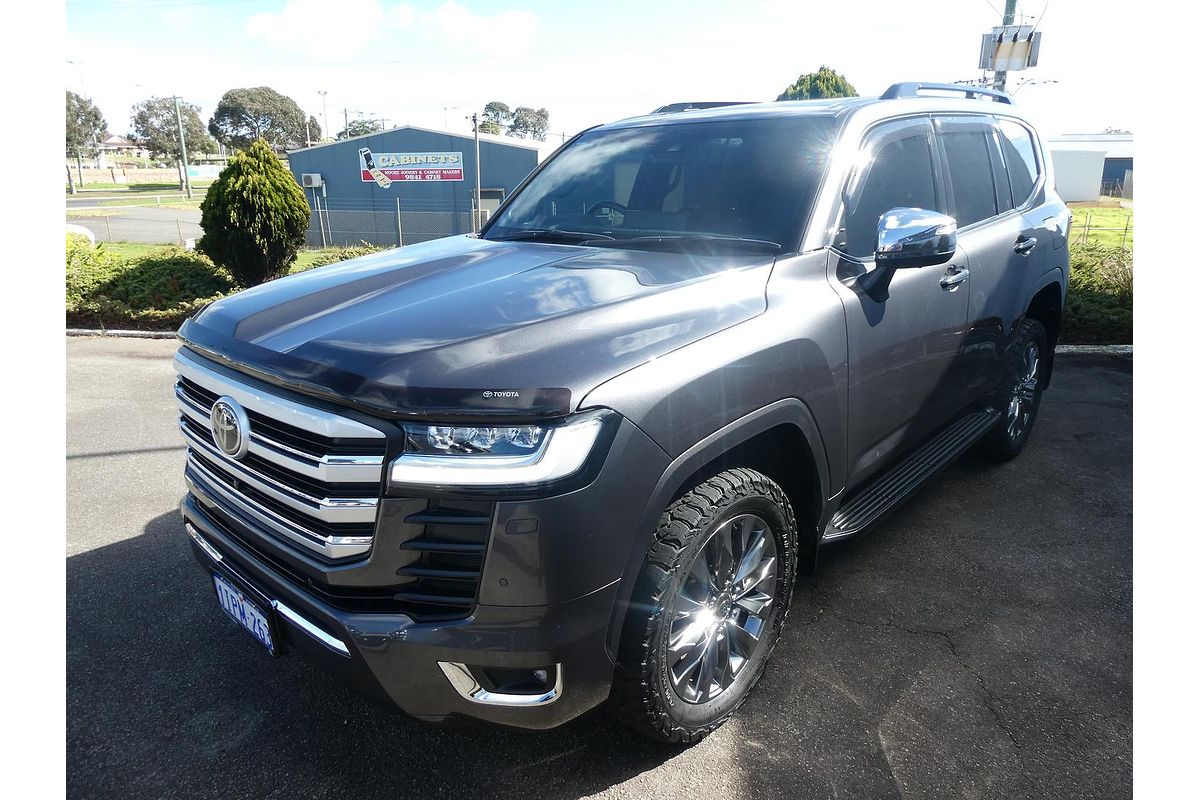 2022 Toyota Landcruiser Sahara ZX FJA300R