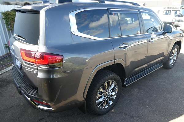 2022 Toyota Landcruiser Sahara ZX FJA300R