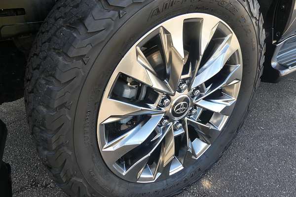 2022 Toyota Landcruiser Sahara ZX FJA300R