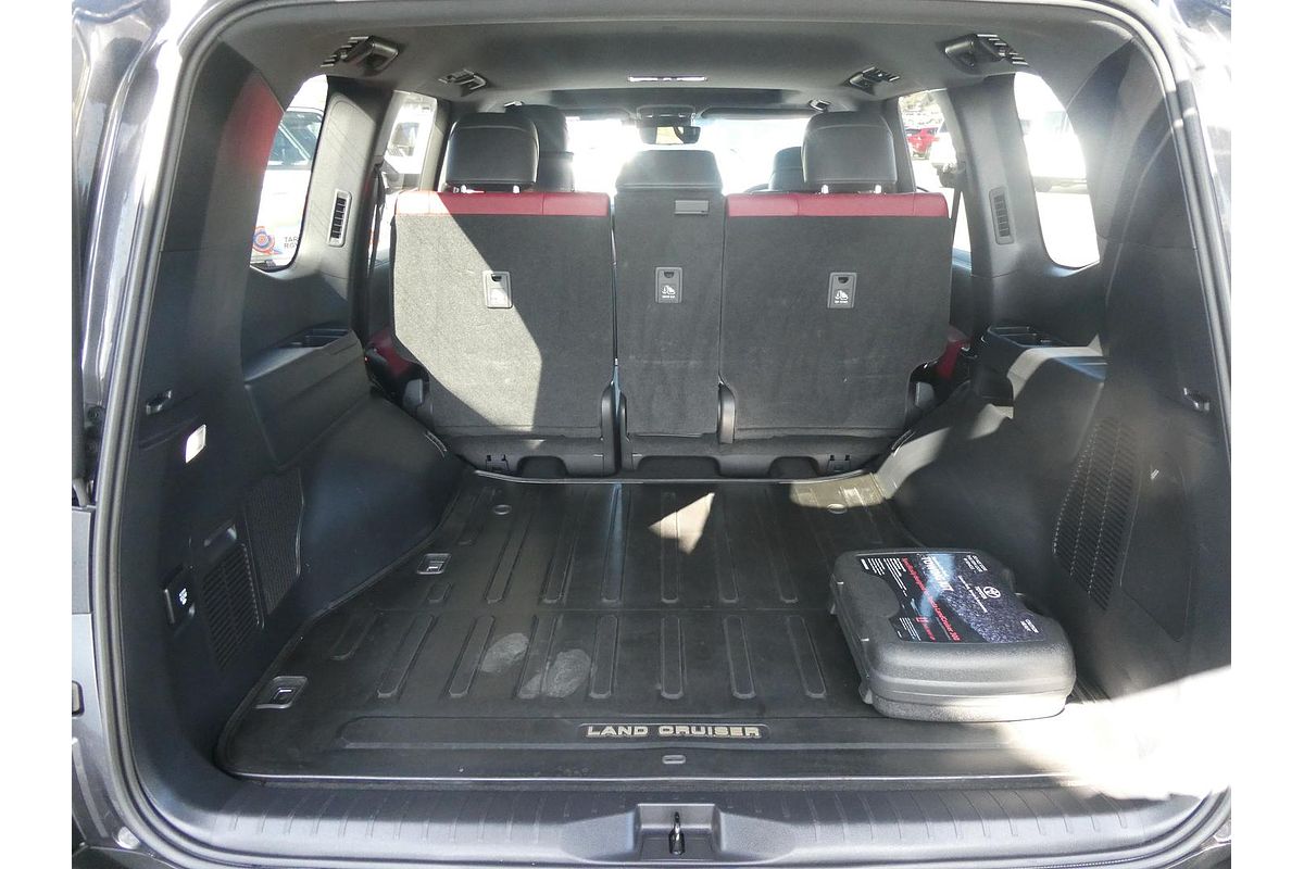 2022 Toyota Landcruiser Sahara ZX FJA300R
