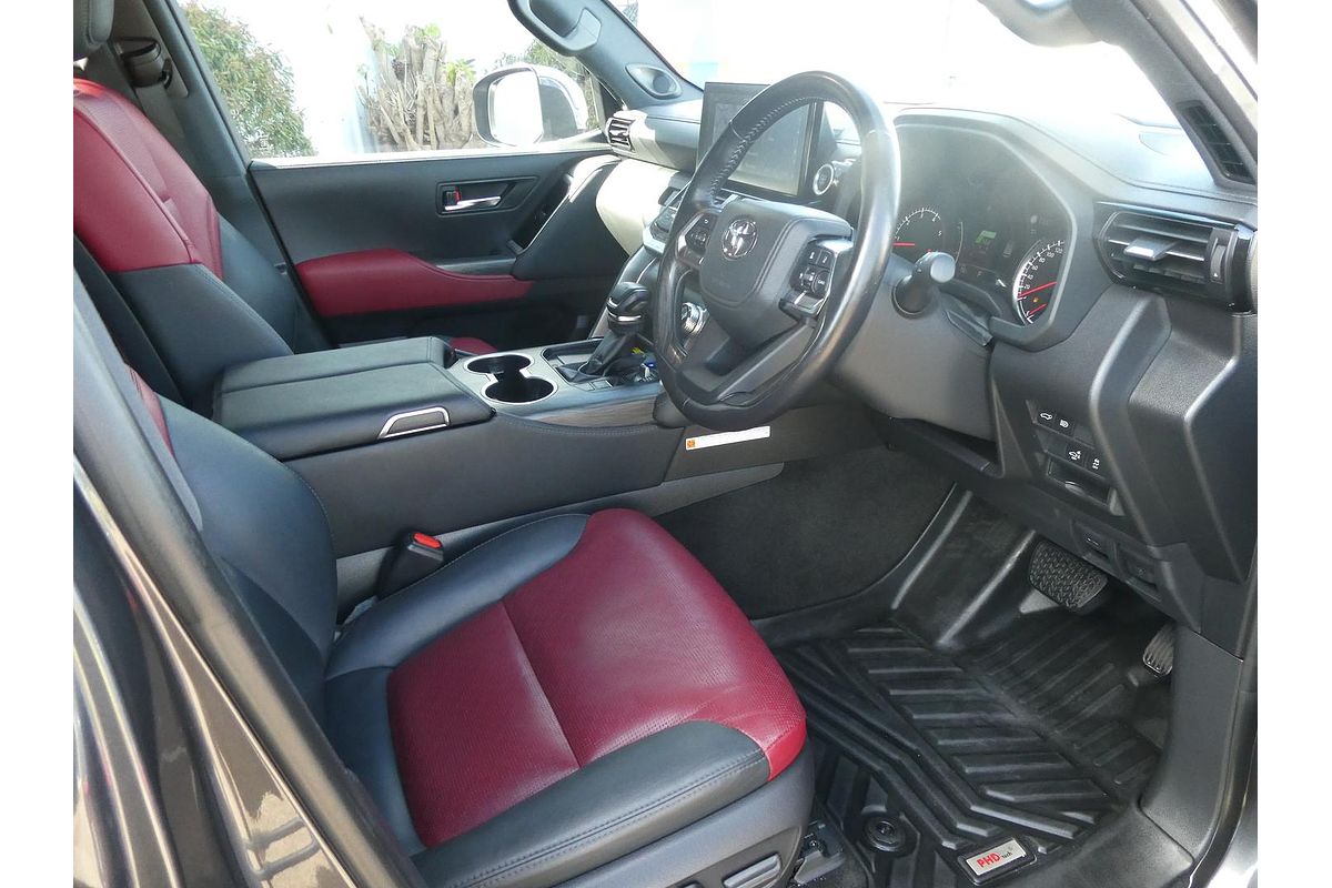 2022 Toyota Landcruiser Sahara ZX FJA300R
