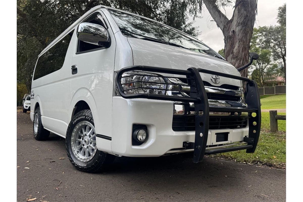 2016 Toyota Hiace GL 10 Seater 4WD 4WD GL 10 seater widebody TRH219R UPGRADE MY16 2016
