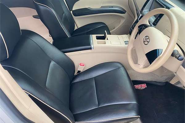 2015 Toyota Estima Hybrid 4WD Hybrid 4WD Hybrid 4WD 2015