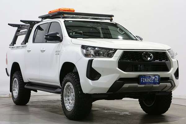 2025 Toyota Hilux SR GUN126R 4X4